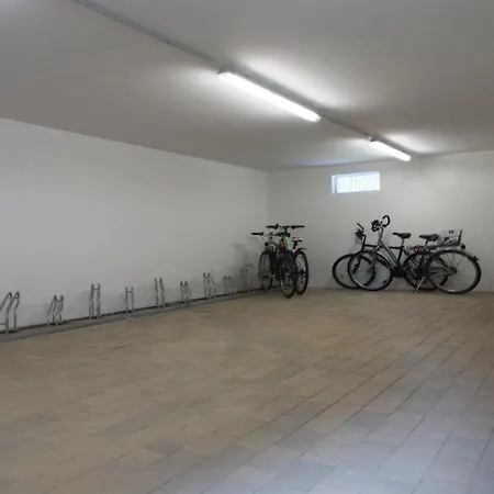 Haus Strandlaeufer 3 5 Strandgut ビューズム